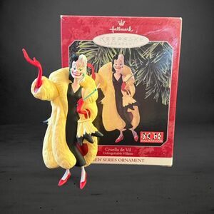 VTG '98 Hallmark Keepsake Ornament Disney Unforgettable Villains: Cruella de Vil